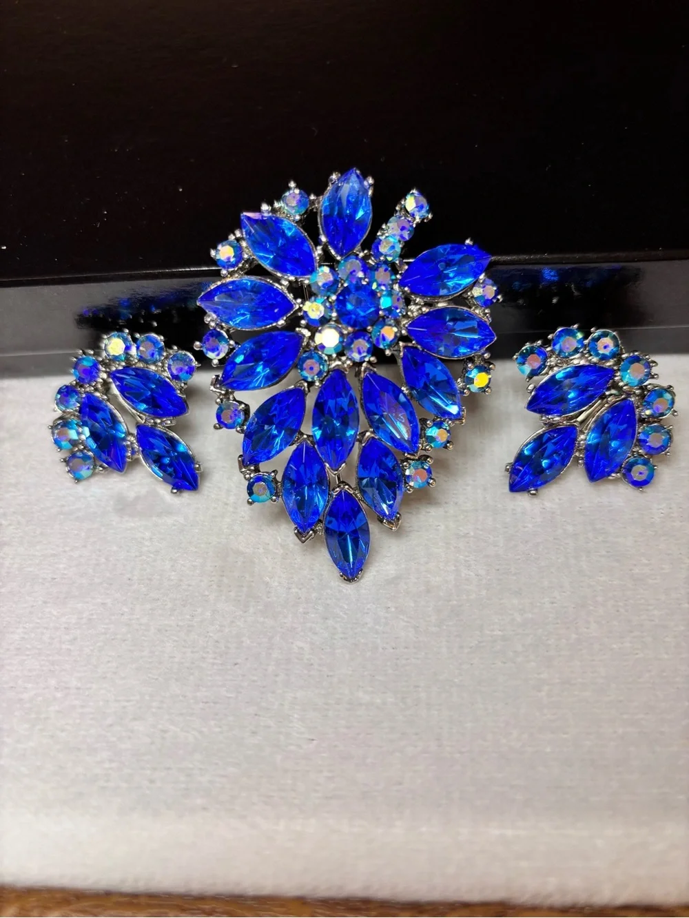 Vintage Signed WEISS Royal Blue AB Rhinestone Brooch Earrings Set